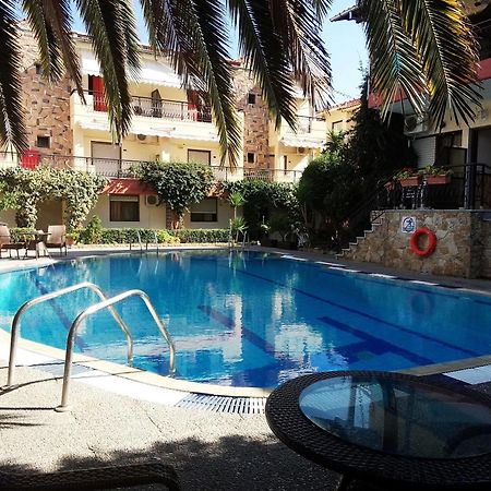 Pelli Hotel Pefkochori Exterior photo