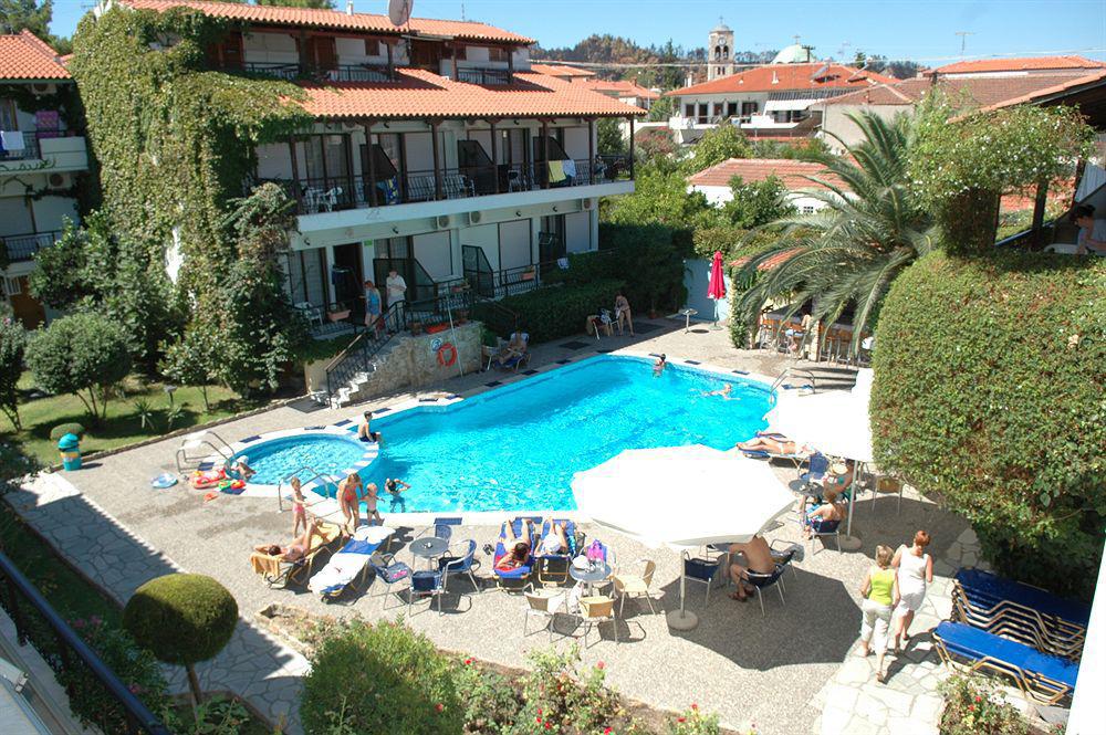 Pelli Hotel Pefkochori Exterior photo