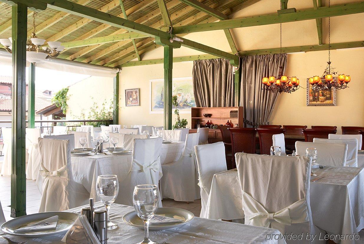 Pelli Hotel Pefkochori Restaurant photo