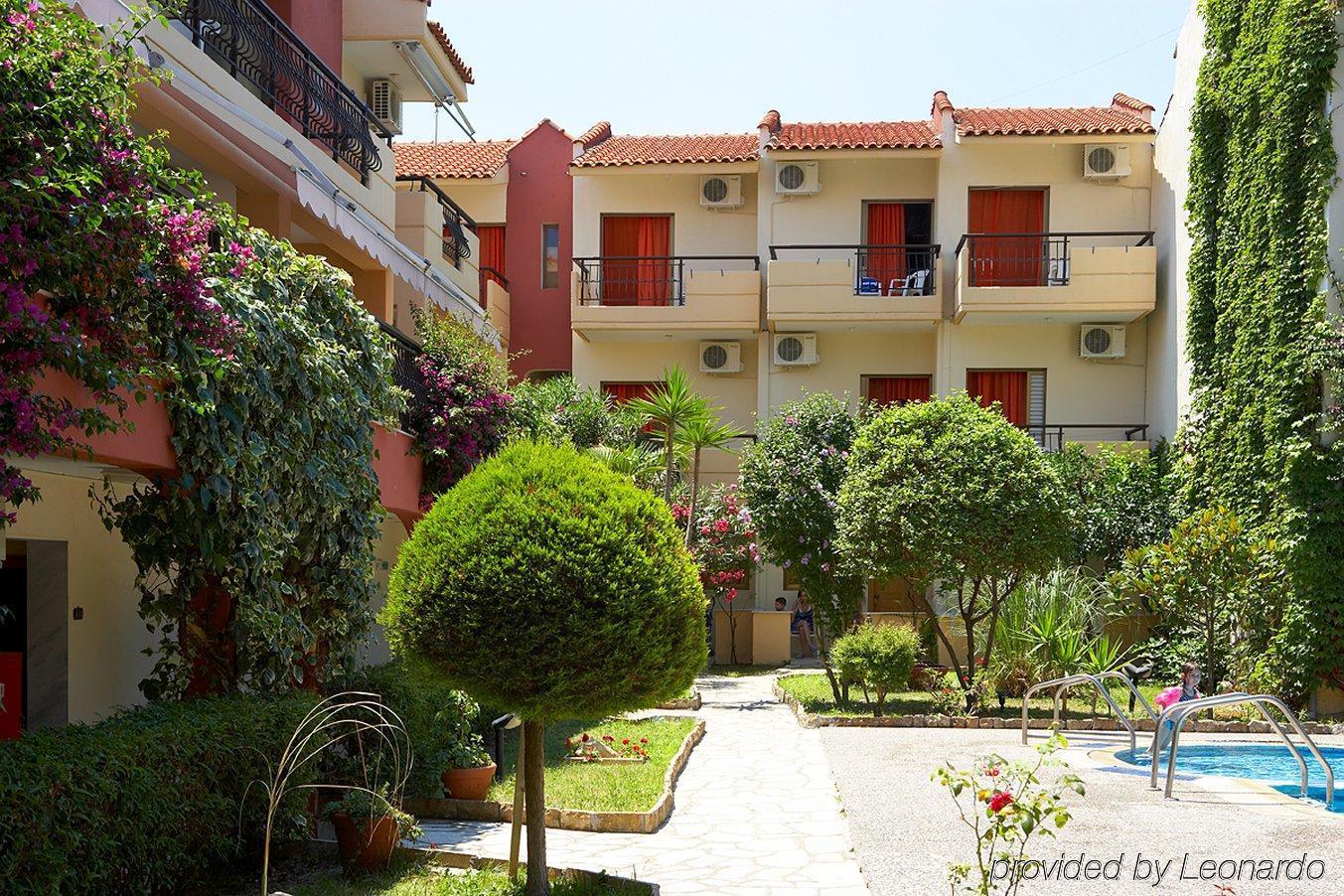 Pelli Hotel Pefkochori Exterior photo