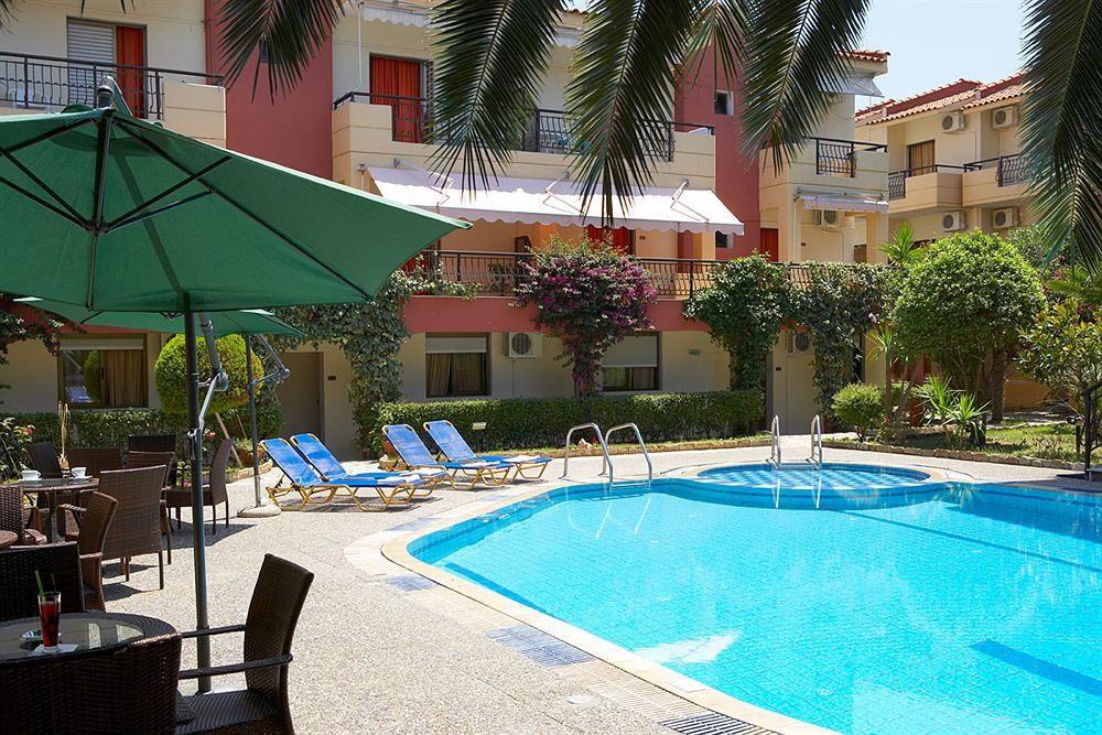 Pelli Hotel Pefkochori Exterior photo